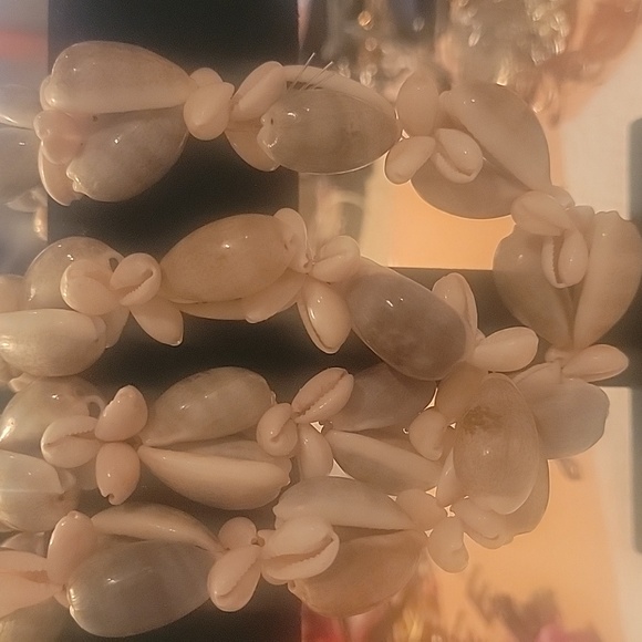 Big Shell necklece - Picture 4 of 4